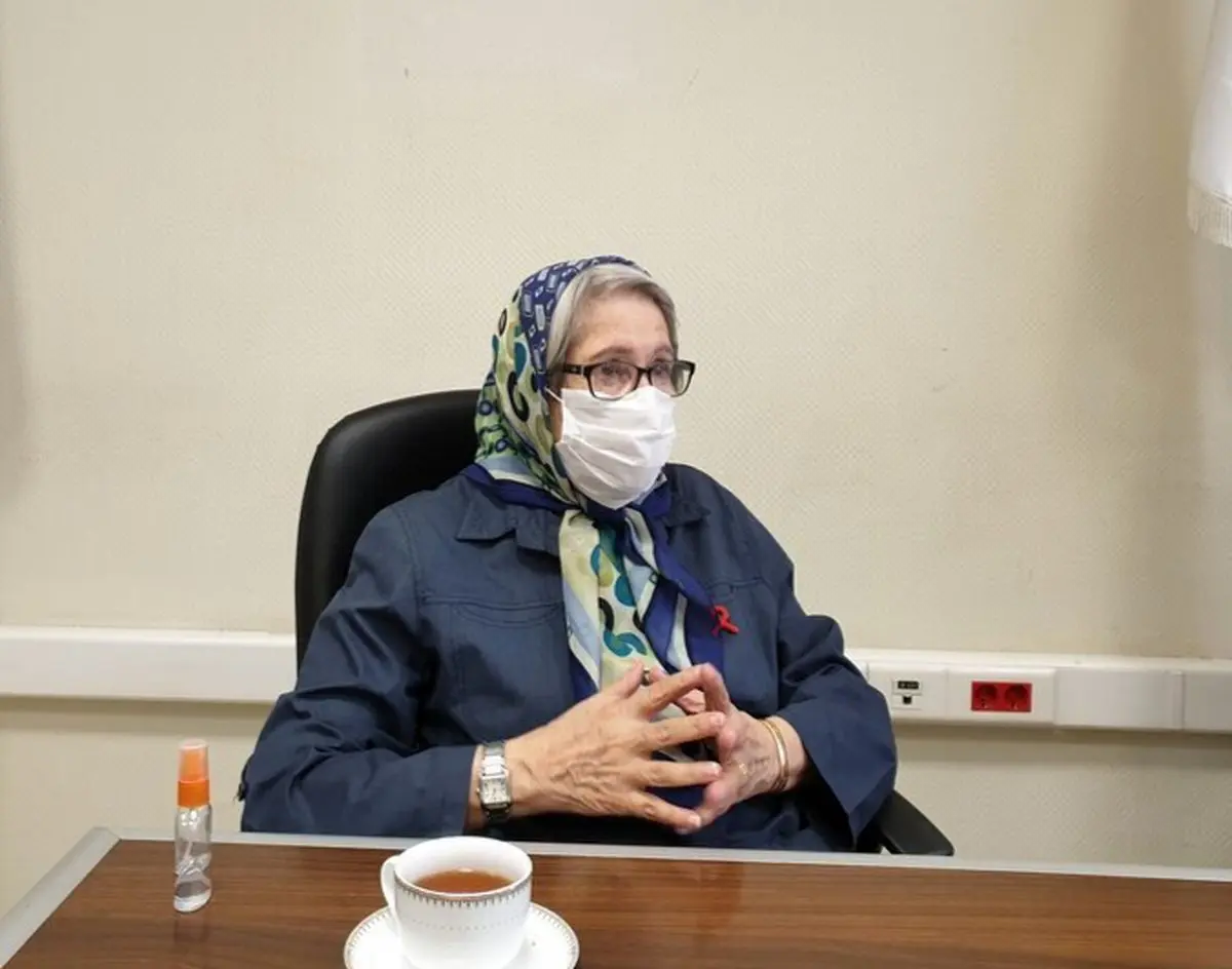 واکنش محرز به حراجی جنجالی و تجمع مردم در یک پاساژ: کاملاً ناامید شدم/ بیمارستان‌ها دیگر جا ندارند