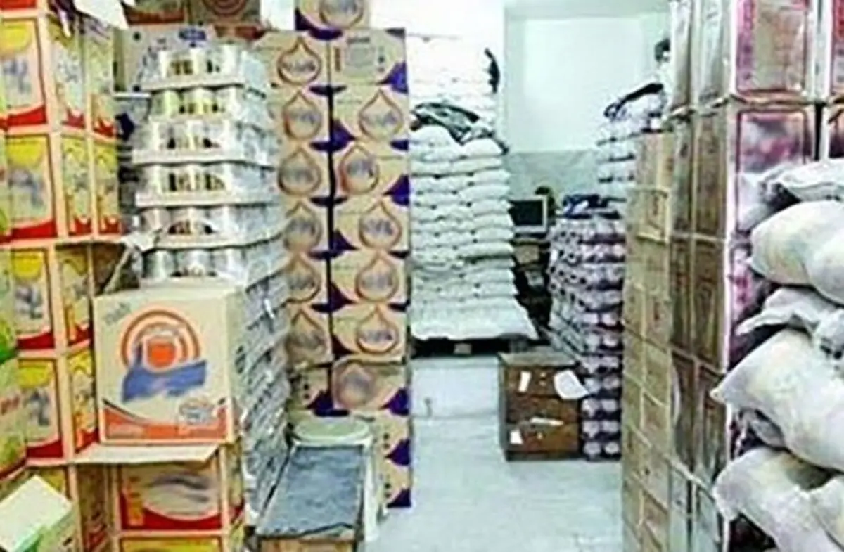 توزیع ۱۴۰ تُن کالای اساسی در مهاباد آغاز شد