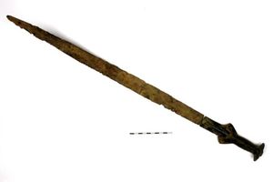 شمشیری تاریخی که اتفاقی کشف شد