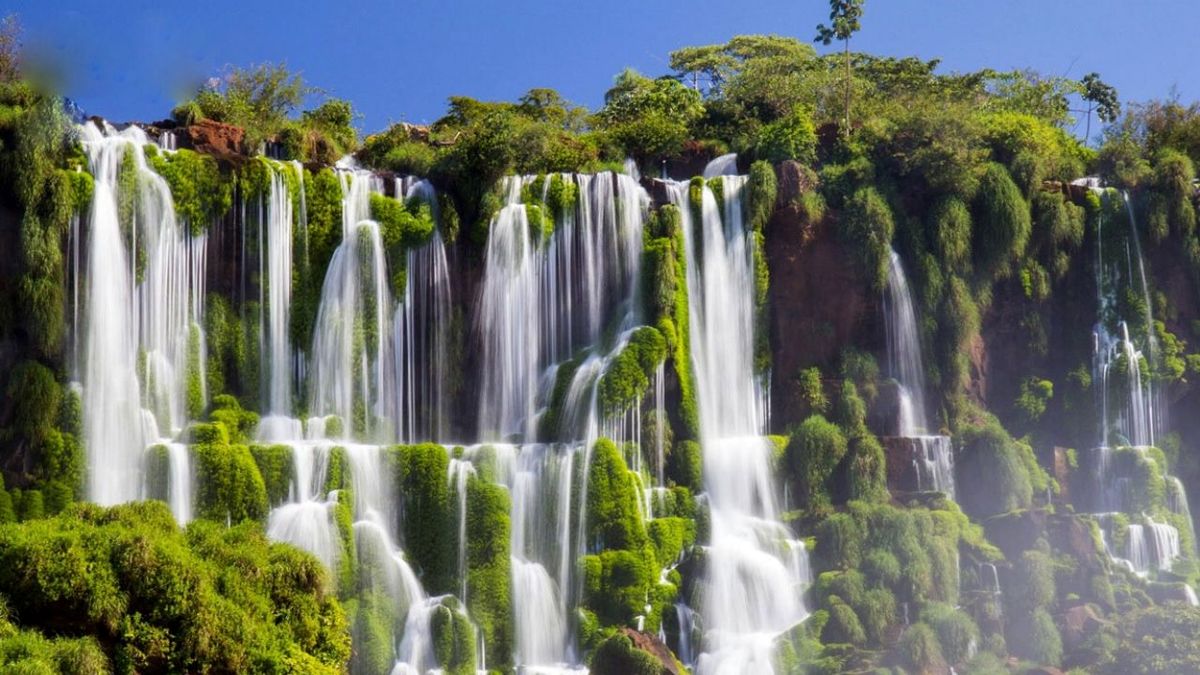 عجایب طبیعت؛ از قلعه پنبهای تا آبشار ۷ خواهر