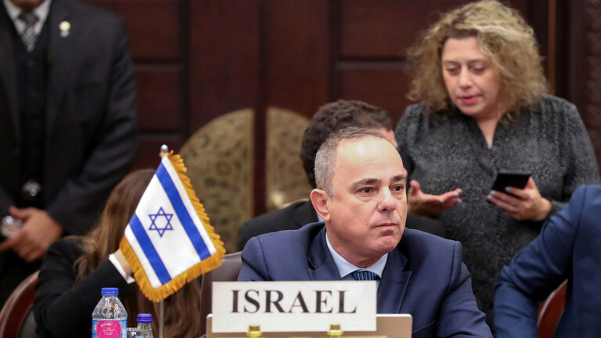 وزیر اسرائیلی: ایرانی ها نباید احساس راحتی کنند/ آنها باید نگران حمله ترامپ به سایت هسته ایشان باشند