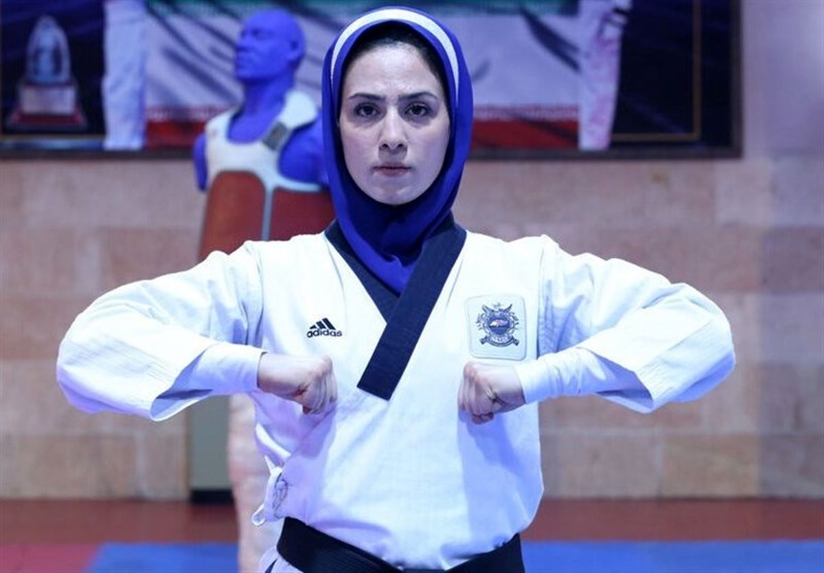 تصویر بانوی محجبه ایرانی روی پوستر مسابقات پومسه قهرمانی جهان/ عکس
