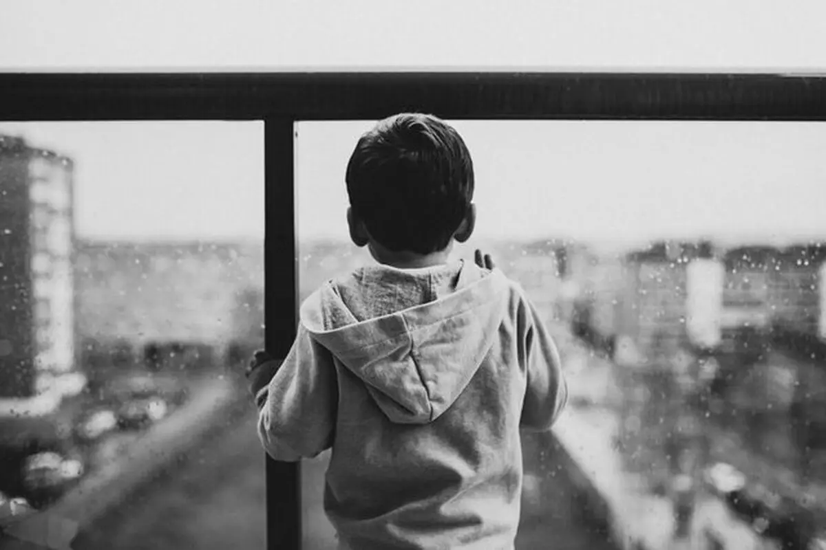 به سوالات کودکان درباره «خودکشی» چگونه پاسخ دهیم؟