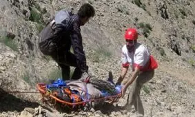 نجات مرد ۳۵ ساله در ارتفاعات کوه «چرمین» سیروان