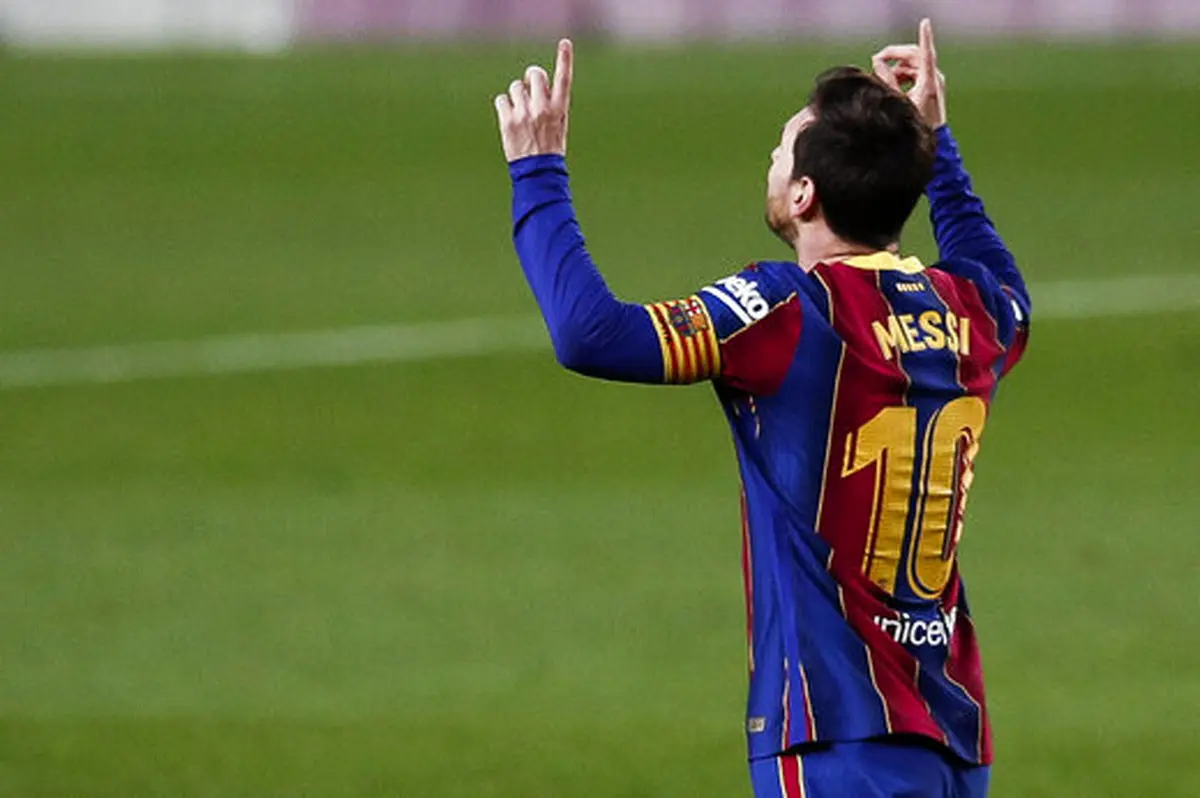 ساخت مجسمه لیونل مسی در موزه بارسلونا/ عکس