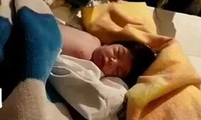 لحظه زنده شدن نوزاد ایلامی روی سنگ غسالخانه!