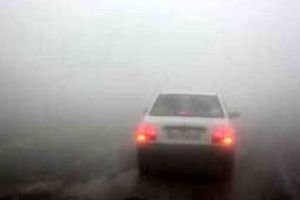 مه‌گرفتگی و کاهش دید در جاده‌های کوهستانی زنجان