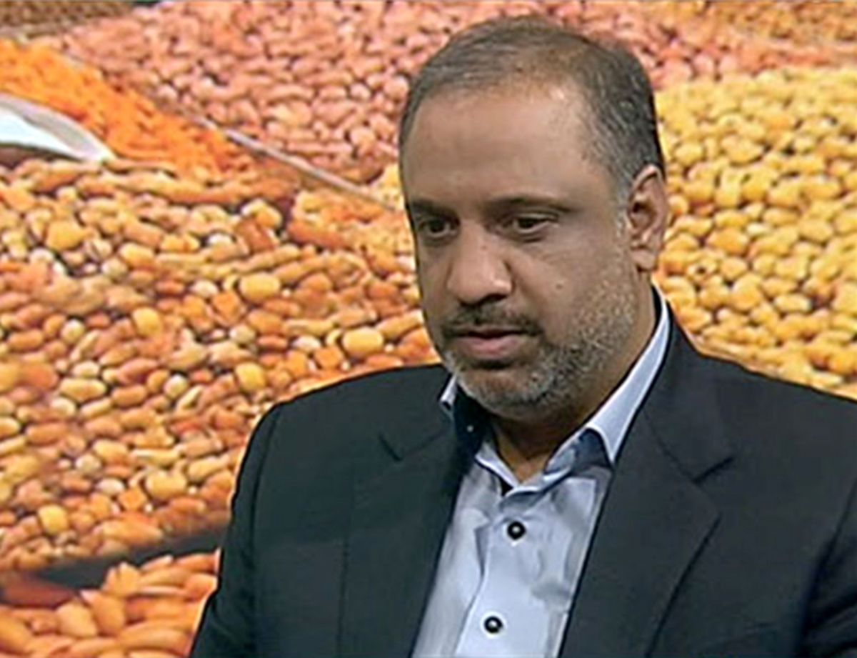 آجيلفروشان اکثر محصولات خود را به دليل کمبود تقاضا و فاسد شدن معدوم کردند
