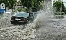 تعطیلی ادارات هندیجان در پی آبگرفتگی معابر