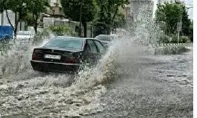 تعطیلی ادارات هندیجان در پی آبگرفتگی معابر