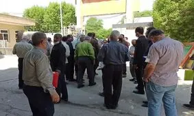 بازنشستگان شهرداری آبادان همچنان پیگیر مطالبات خود هستند