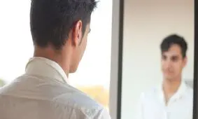 چرا و چگونه خودآگاهی‌مان را بهبود بخشیم/ 8 توصیه برای افزایش خودآگاهی