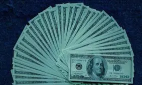صعود خفیف دلار در معاملات جهانی
