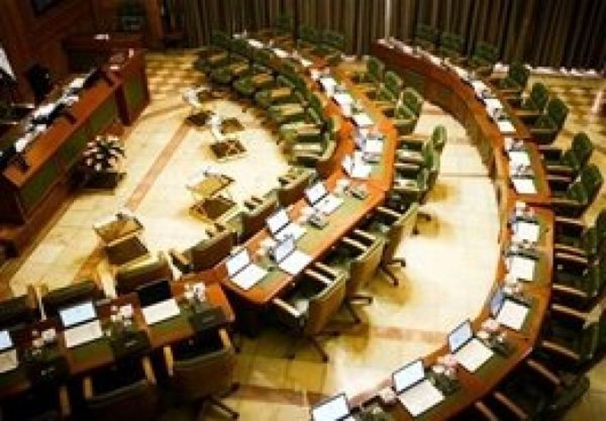 ابهام در زمان آغاز بهکار شورای شهر پنجم!