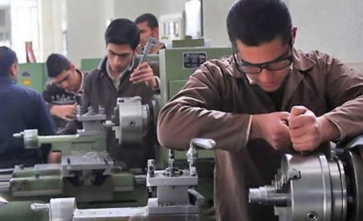 مجوز ایجاد هشت کارگاه مهارت‌آموزی در صنایع قزوین صادر شد