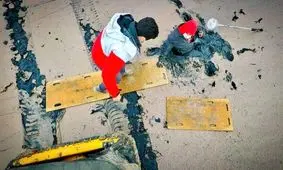 فرد گرفتار در باتلاق حاشیه دریاچه ارومیه نجات یافت