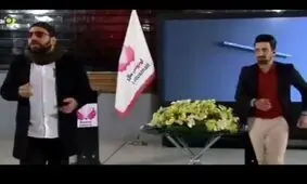 تقلید صدای عادل فردوسی‌پور و حرکات علی دایی روی آنتن زنده تلویزیون/ ویدئو