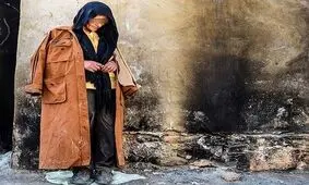 زری خاله خانم بود و سارا را به مردان فروخت