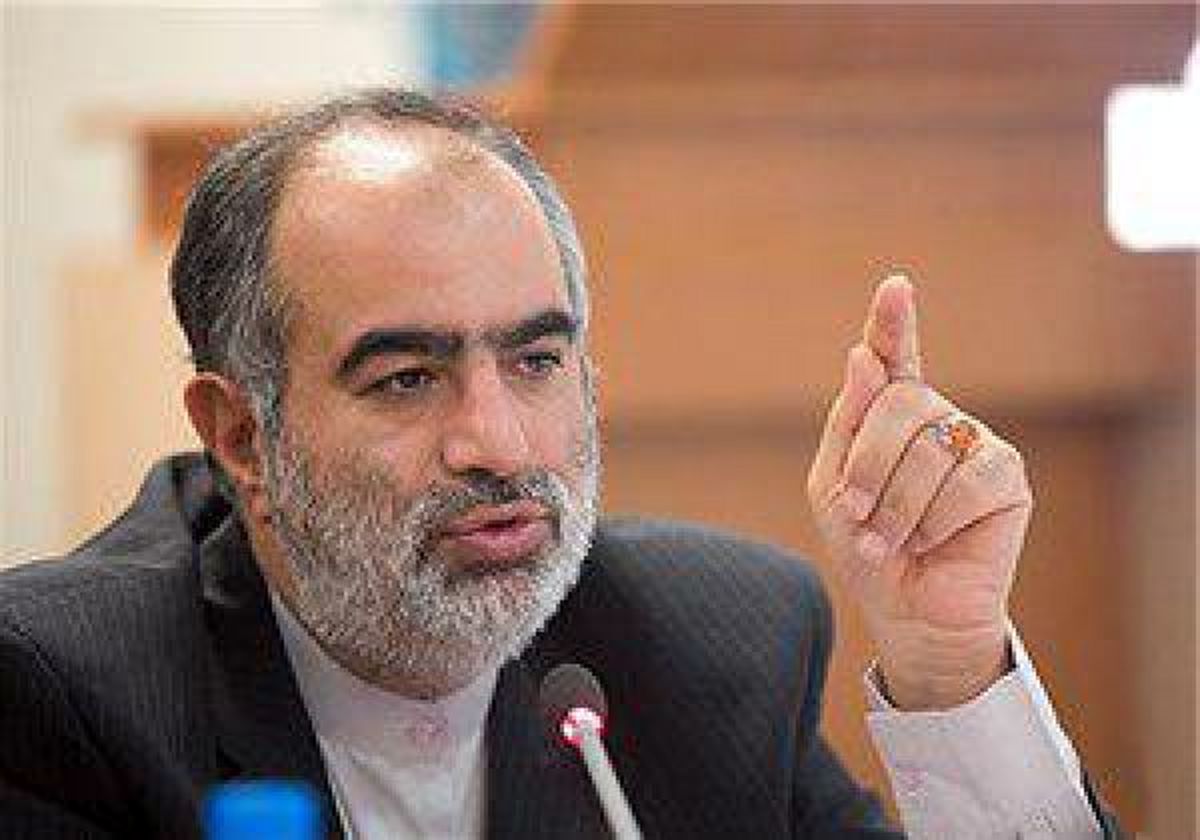 واکنش حسام الدین آشنا به توهین کنندگان به رئیس جمهور