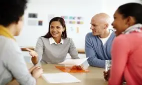 «من»، «تو» و «دیگری»؛ چگونه با هم گفت‌وگو کنیم؟