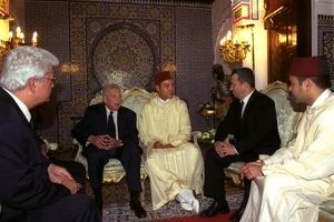 انتشار عکس 45 سال قبل ایهود باراک با پادشاه مراکش