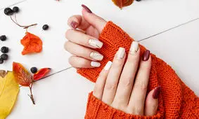 ۱۰ مدل و رنگ لاک ناخن جدید مد پاییز ۲۰۲۰