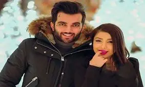 «نیلی افشار» هنوز دستگیر نشده است/ او تحت تعقیب است