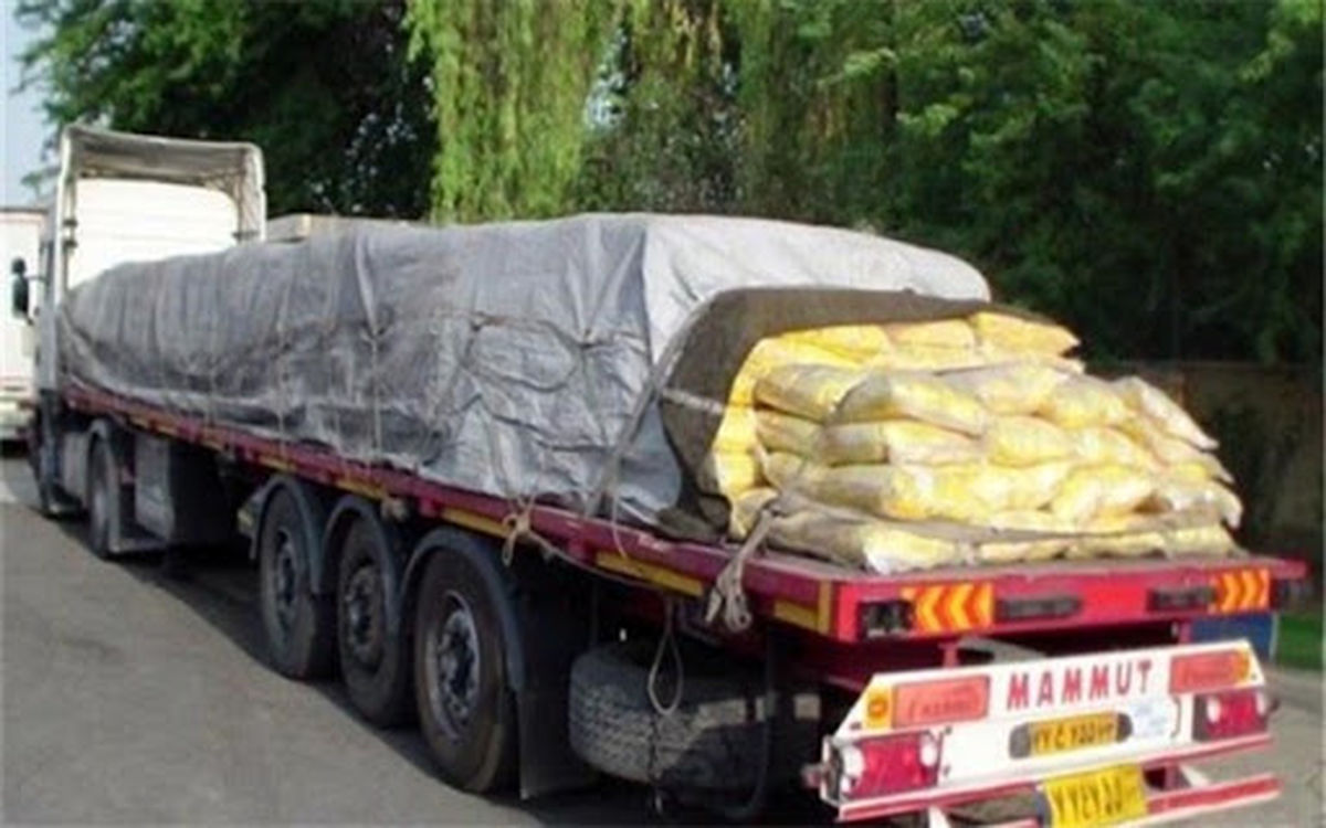کشف 25 تن شکر قاچاق از کامیونی در محور "خاش –زاهدان"