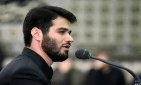 فیلم مداحی میثم مطیعی پیش از نماز عید فطر