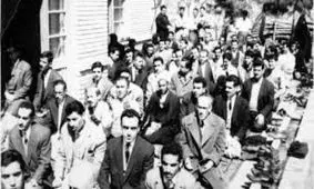 نمازعیدفطر آیت‎الله طالقانی در کنار مرتضی مطهری و علی شریعتی+عکس