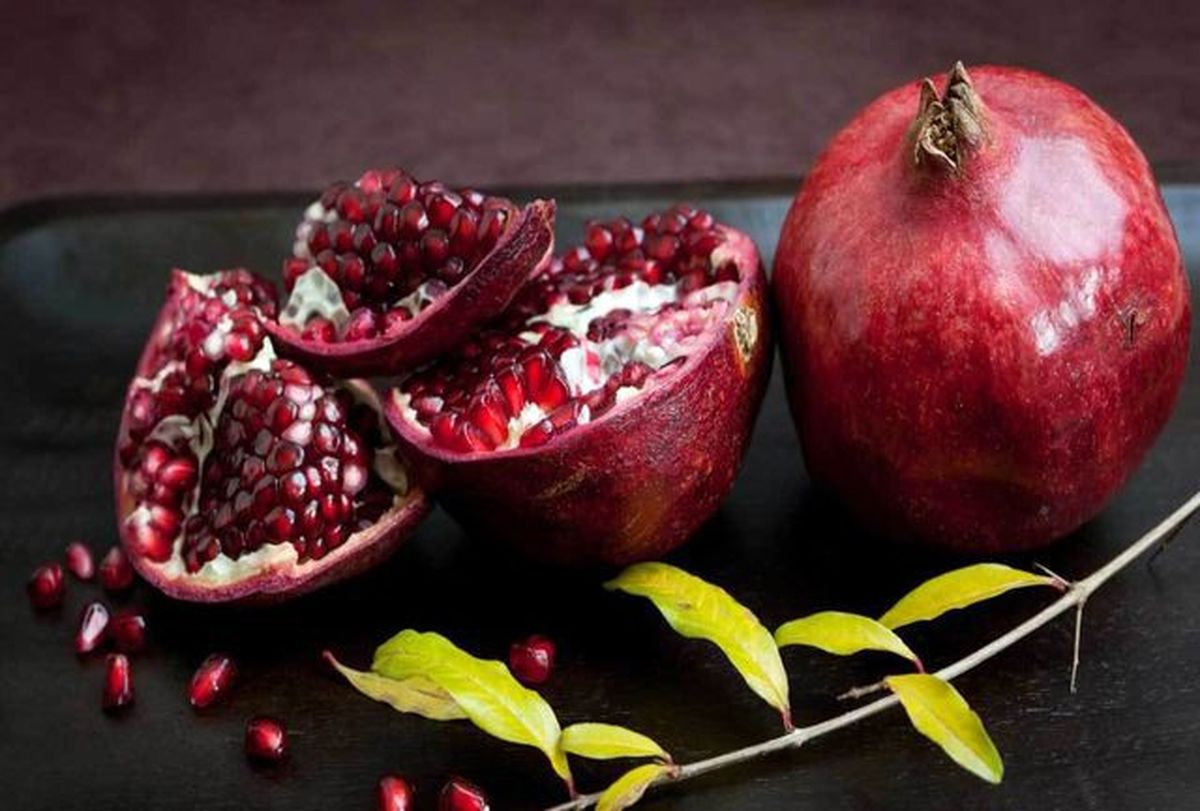 انار شب یلدا دختر بچه ۶ ساله را تا یک قدمی مرگ کشاند