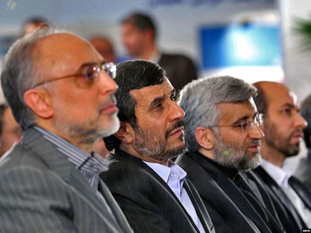 خودداری احمدی نژاد از انجام دستور رهبری در موضوع مذاکرات هستهای/ ویدئو