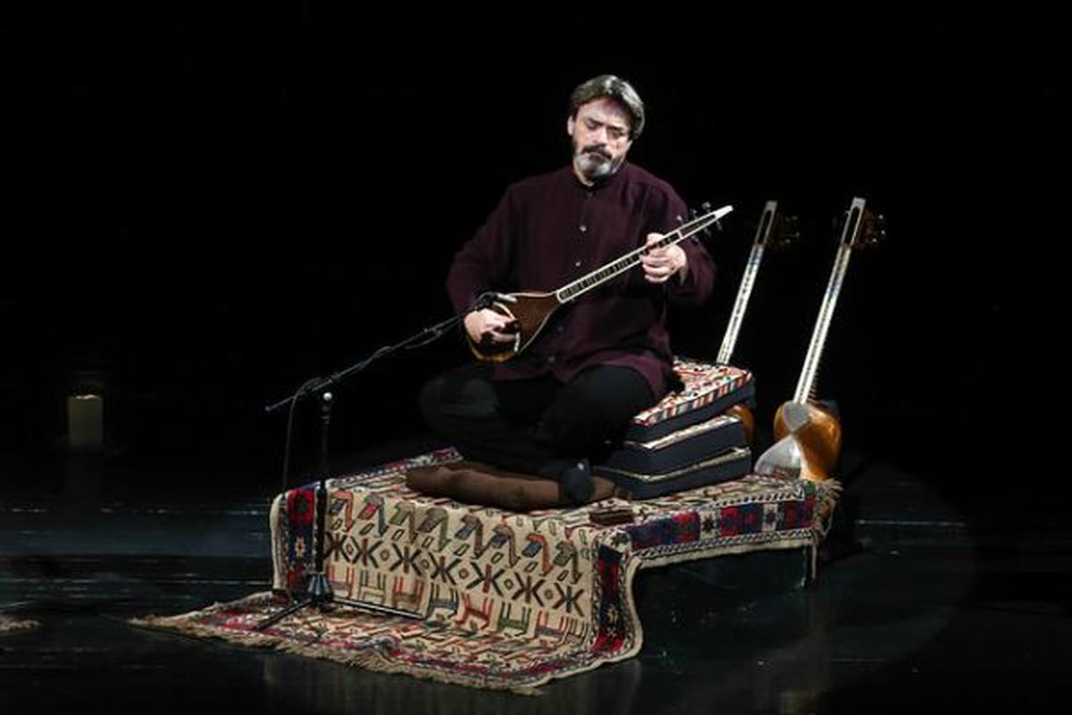 حسین علیزاده: در ایران سریدوزی میکنیم