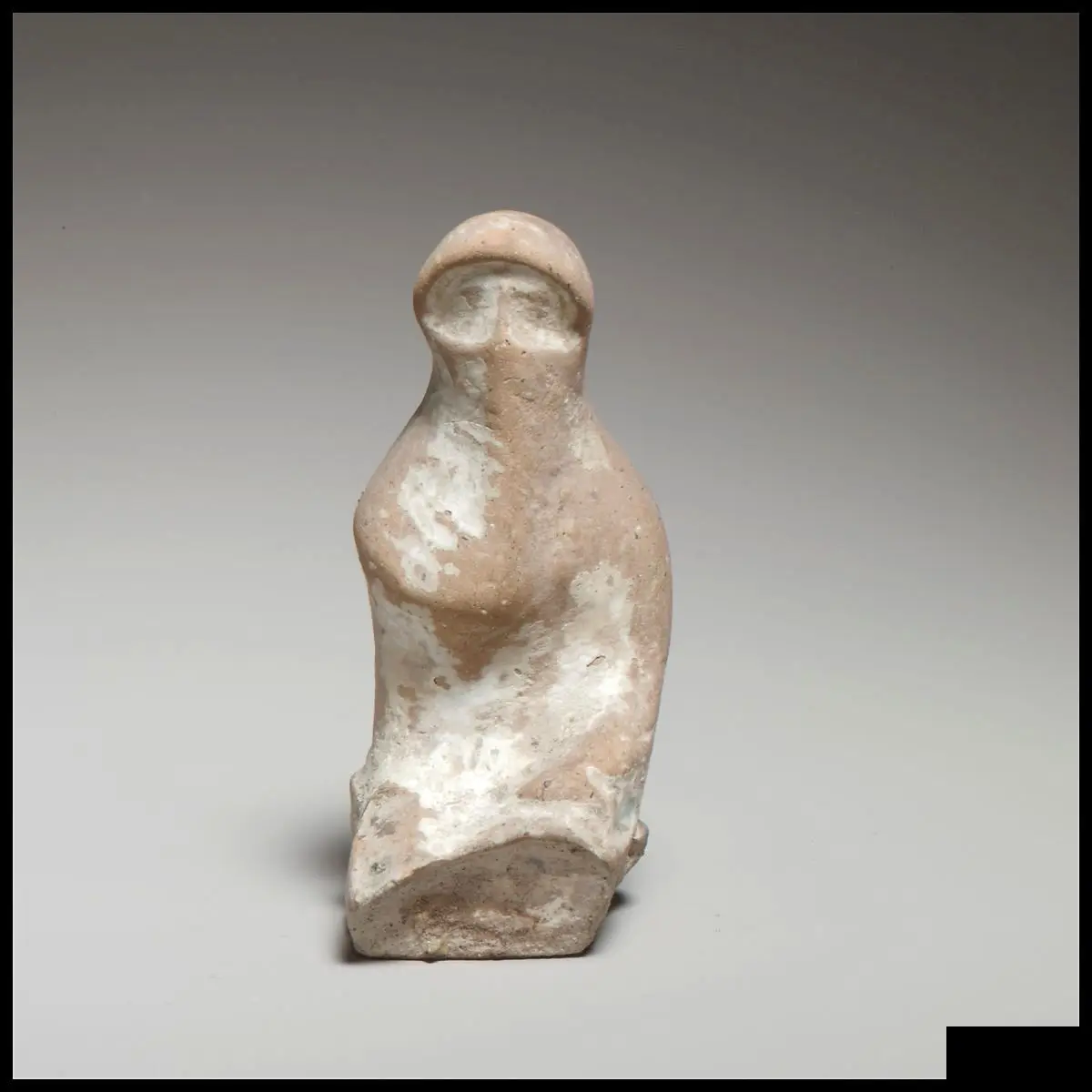 مجسمه زنان چادری پیش از اسلام و مسیحیت