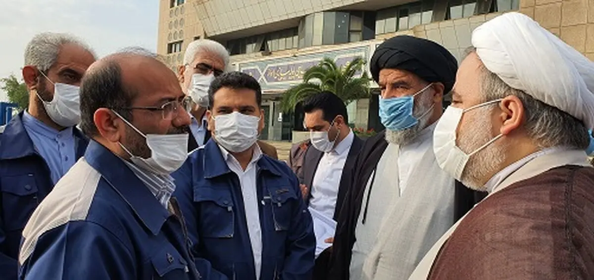حضور نماینده ولی فقیه و رئیس کل دادگستری استان در شرکت لوله سازی اهواز