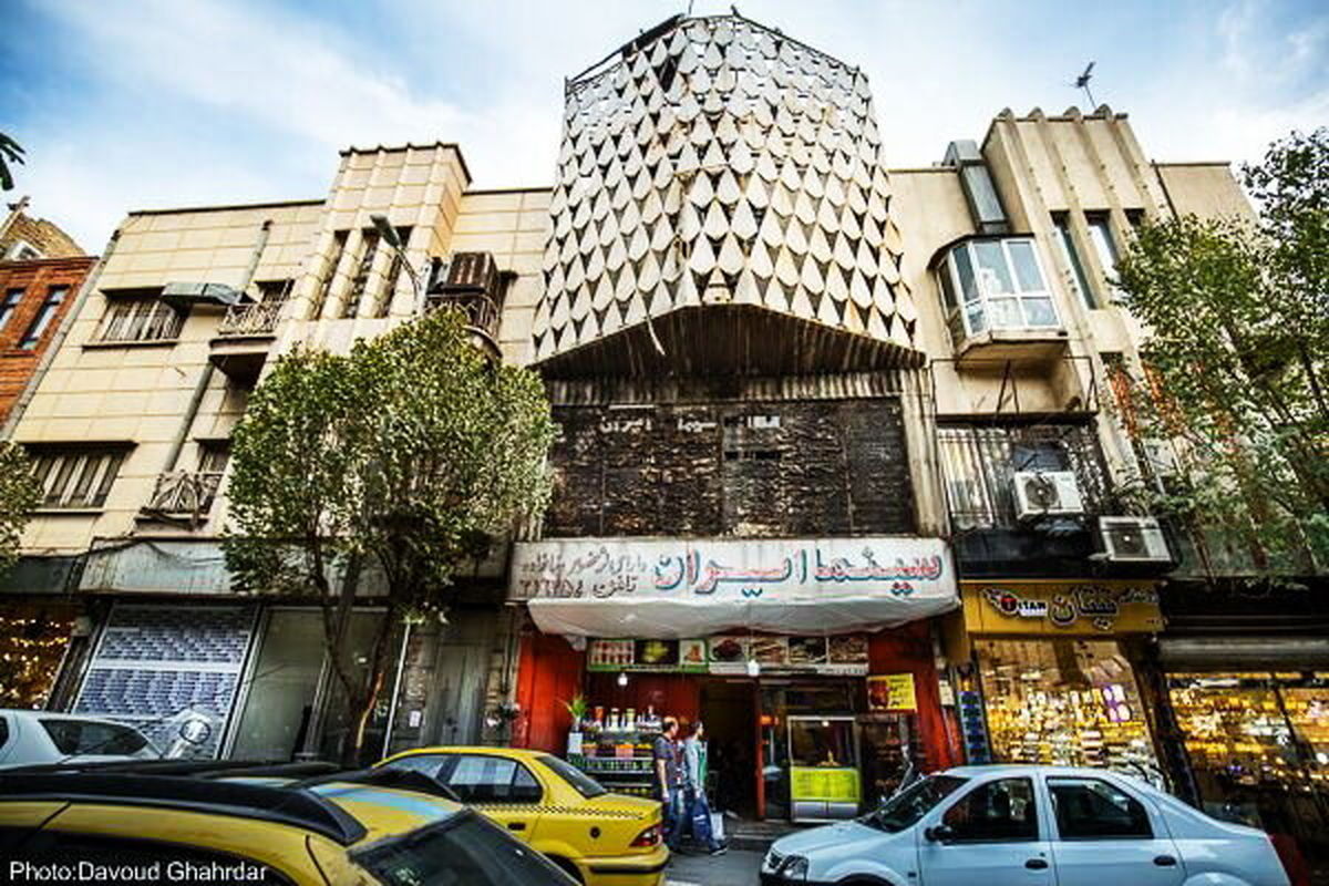 واکنش شهرداری منطقه ۱۲ به تخریب سینما ایران