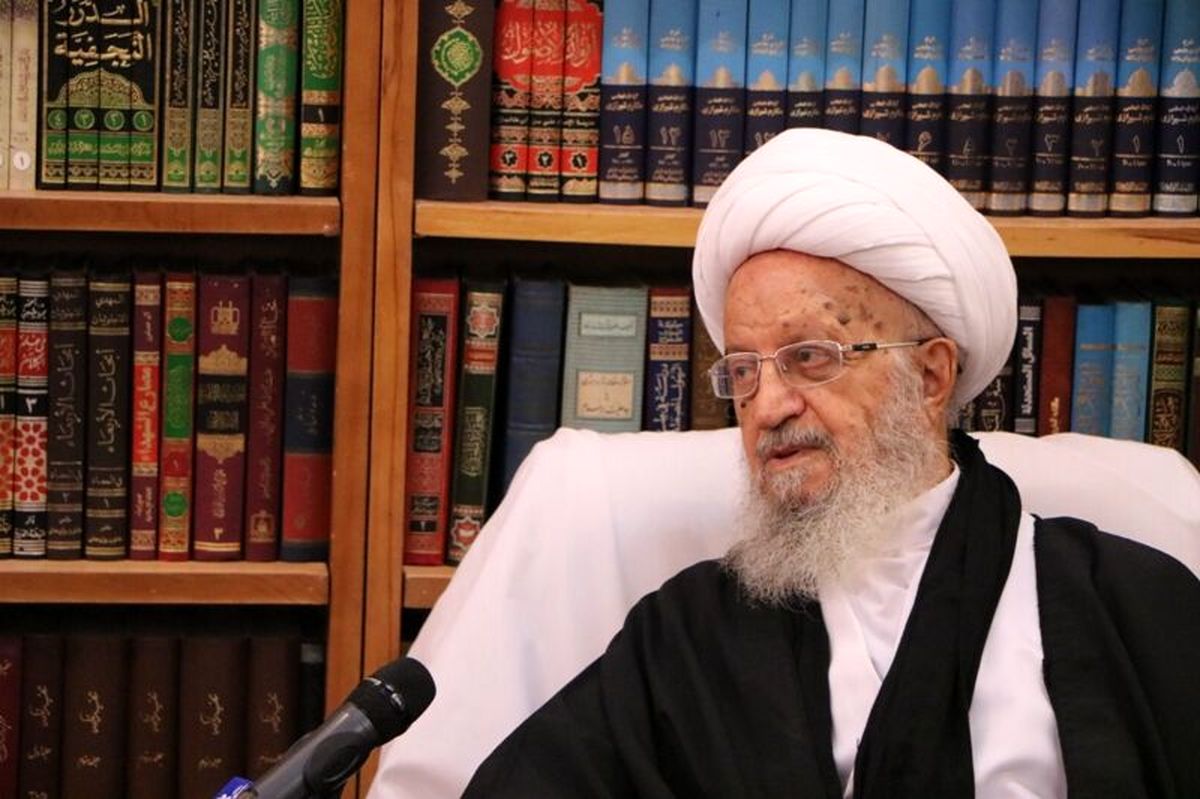 آیتالله مکارم: ایام فاطمیه آغاز دوری از بگومگوهای بیحاصل سیاسی باشد