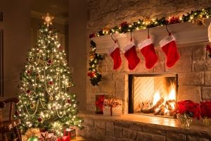 چقدر کریسمس ریشه ایرانی دارد؟/ داستان شکل گیری مهم‌ترین نمادهای عید مسیحی/ بابانوئل واقعی که بود؟
