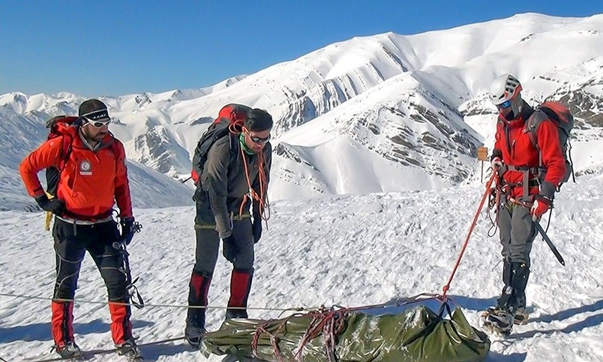 پایان عملیات جست‌وجوی کوهنوردان گرفتار شده در بهمن + اسامی ۱۲ فوت شده