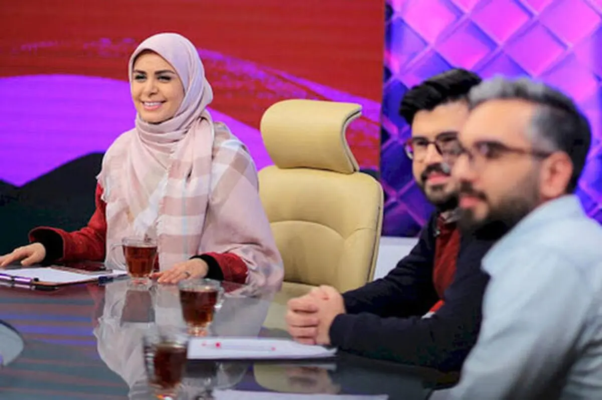 تمسخر انگلیسی حرف زدنِ مجریِ زن در سیما/ ویدئو