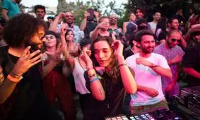 جنجال برگزاری پارتی در آرامگاه حضرت موسی/ ویدئو