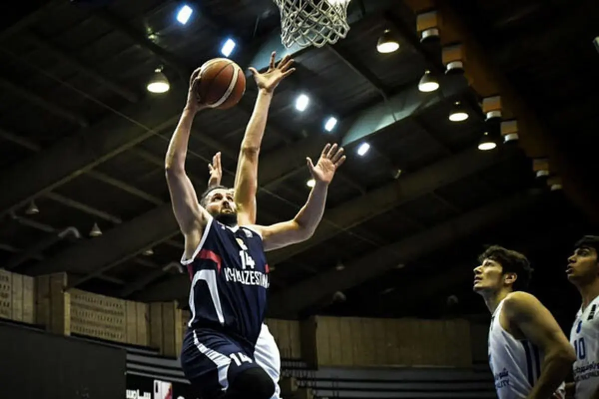 نفت آبادان برابر آویژه صنعت به پیروزی رسید