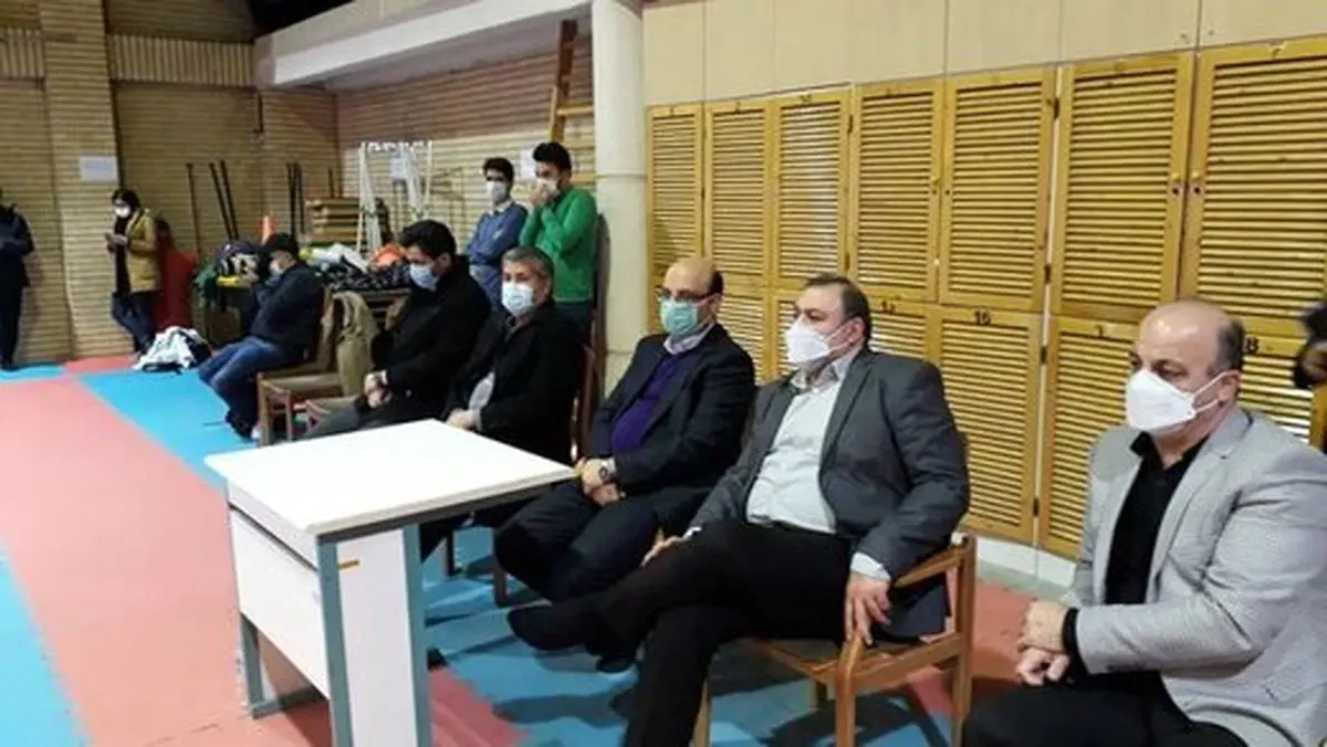 برخورد بد معاون وزیر با خبرنگاران در تمرین تیم ملی کاراته