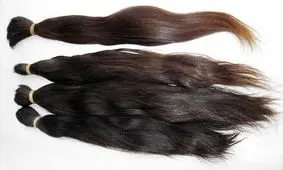 فروش مویِ دختر ۹ ساله برای تهیه موبایل!