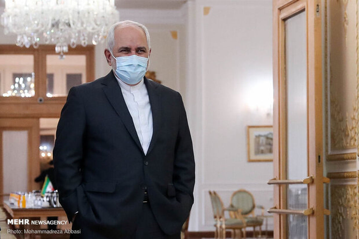 ظریف: بیایید ۲۰۲۱ را سال صلح و آرامش کنیم