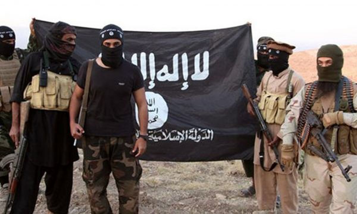 داعش مفتی شرعی خود را به دار آویخت