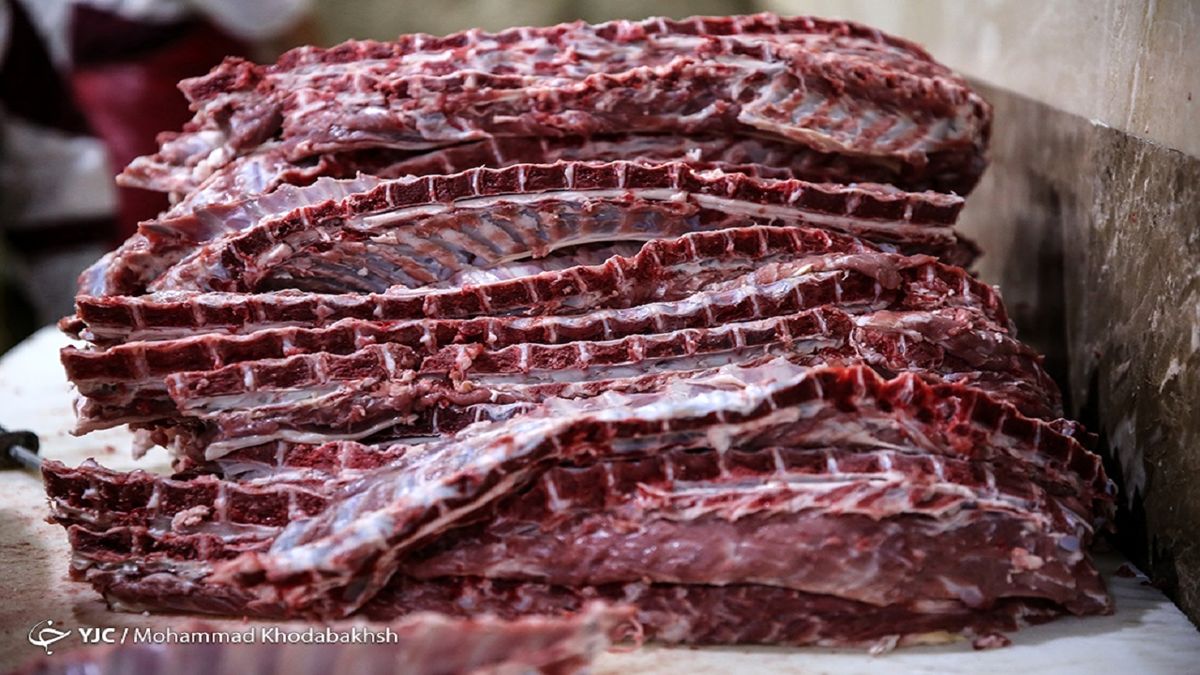 افت ۲۰ هزار تومانی قیمت گوشت در بازار/ کرونا مصرف گوشت را ۴۰ درصد کاهش داد