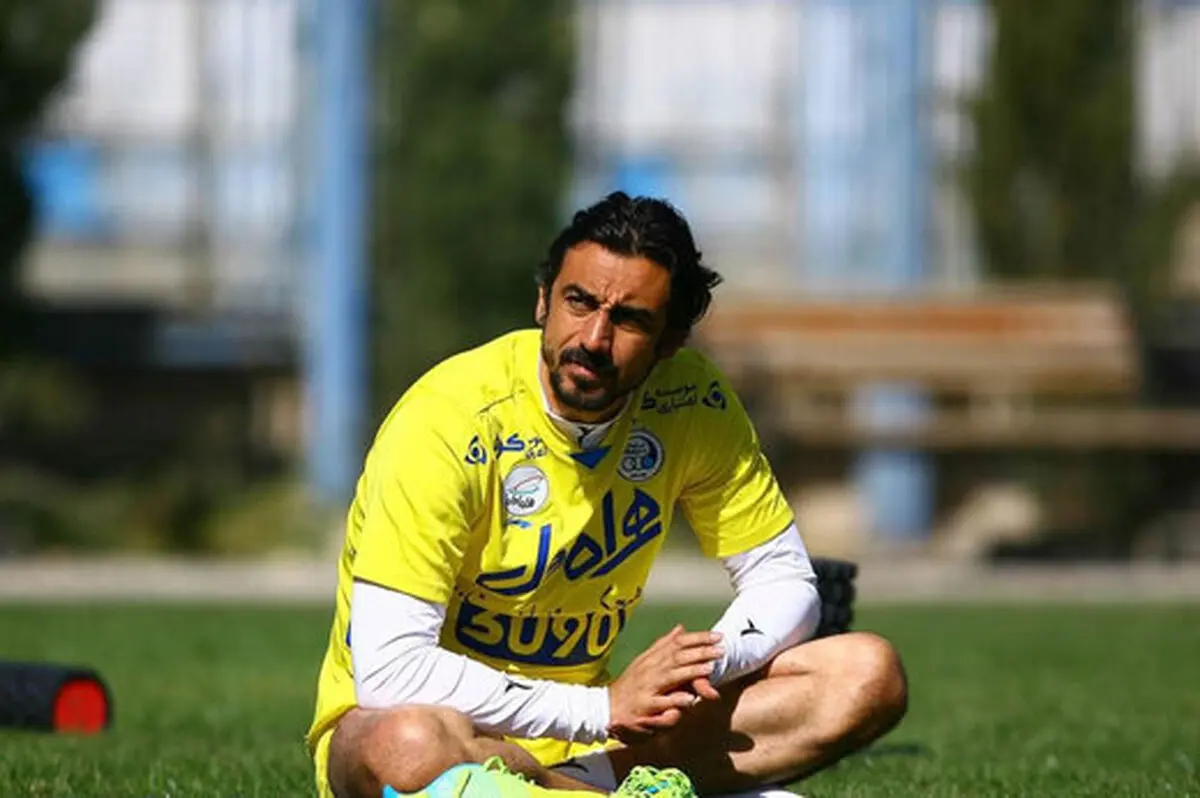 مهدی رحمتی و استقلال در ۱۰ پرده/ عکس