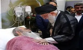 عیادت رهبر معظم انقلاب از آیت‌الله مظاهری + عکس
