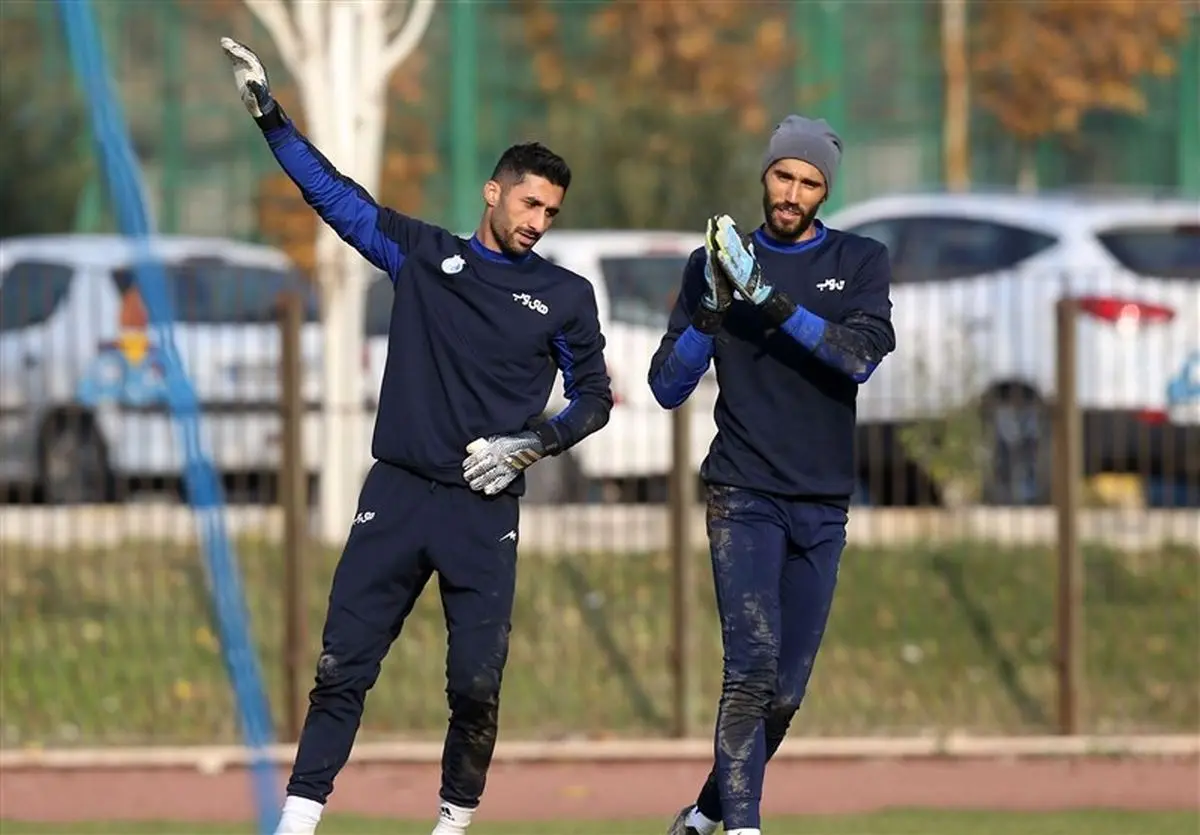 پیراهن حجازی بر تن دروازه‌بان‌های استقلال